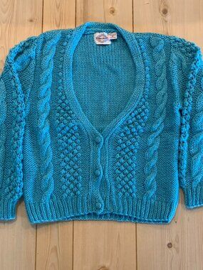 Vintage 90s Plums & Pearls Retro Knit Acrylic Sweater Cardigan Blue Women's M